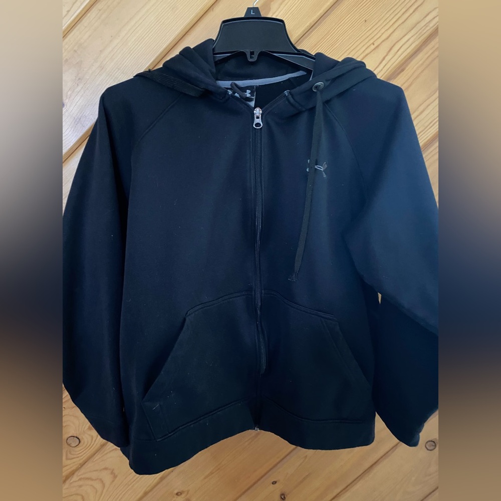 Under Armour boys 18 black long sleeve zip up sweater (o17)